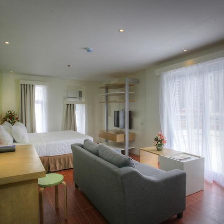 Fersal Hotel Makati Avenue Makati City Zewnętrze zdjęcie