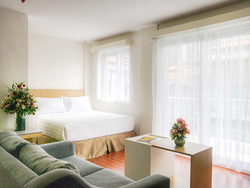 Fersal Hotel Makati Avenue Makati City Zewnętrze zdjęcie